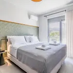 Blue Symphony And Apartamento
