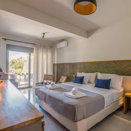 Blue Symphony And דירה ניקיאנה