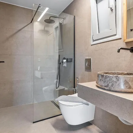 Blue Symphony And דירה