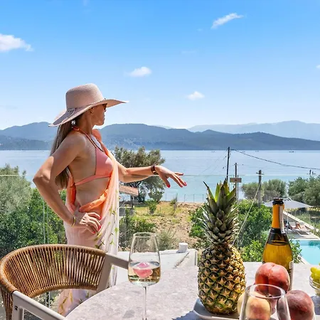 Blue Symphony And ניקיאנה