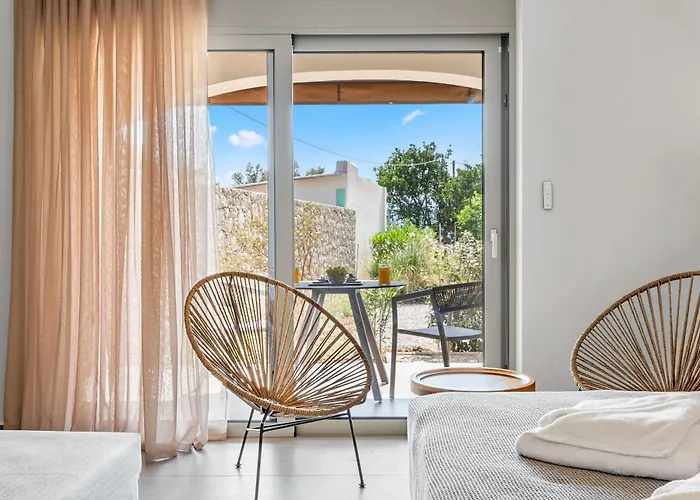 Blue Symphony And דירה